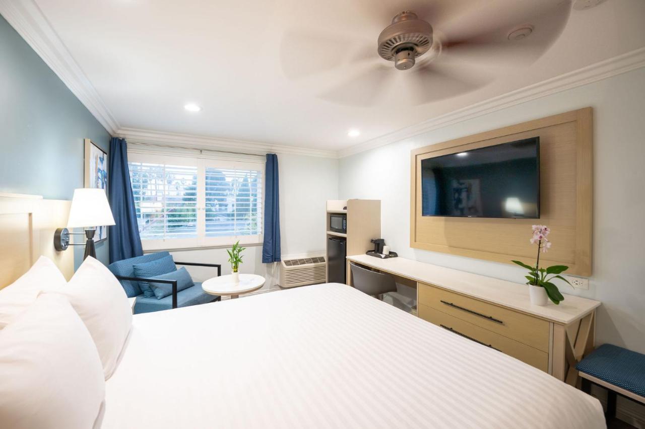 Ramada By Wyndham Redondo Beach Exterior photo